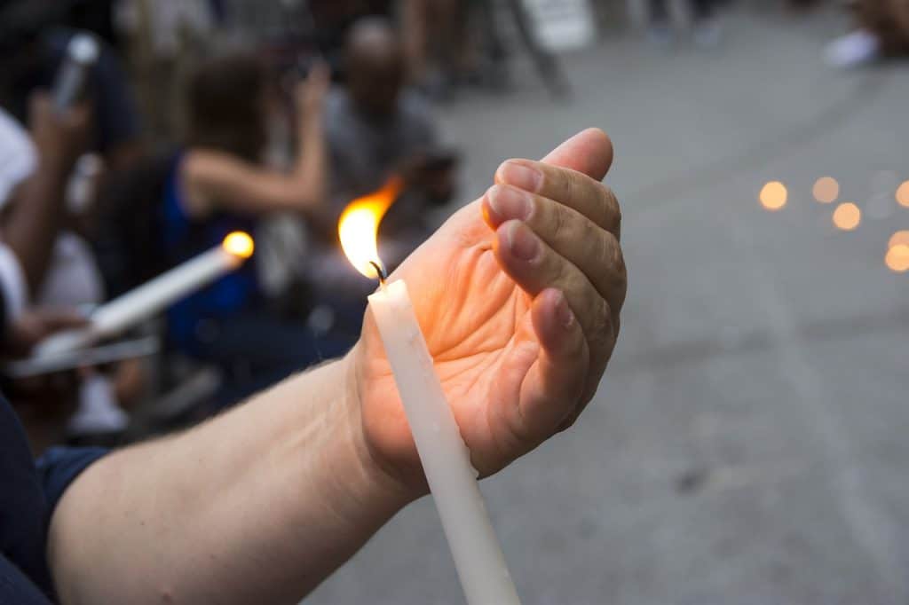 hand, candle, light-1577129.jpg