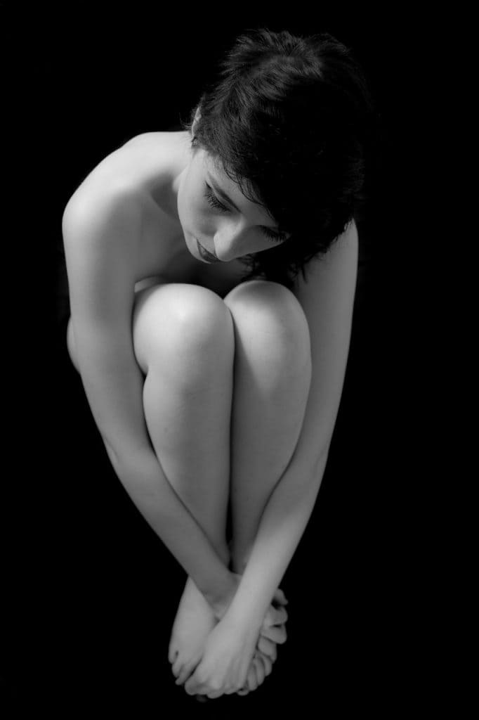woman, beauty, monochrome-1115438.jpg